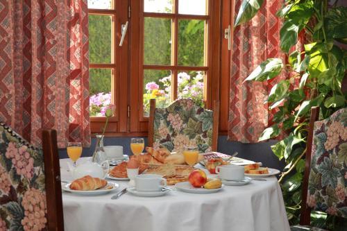 Hotel Le Pot D'etain