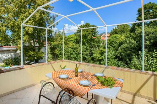 Villa Katarina Vintage House