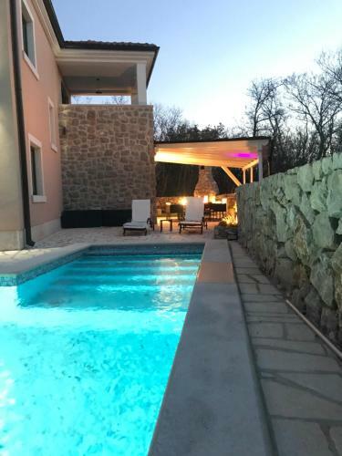 Villa Muraj-korni?, Krk