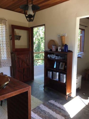 Lodge Canarinho Da Terra Com Seu C�o