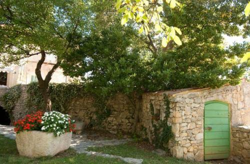 Maja Stone House