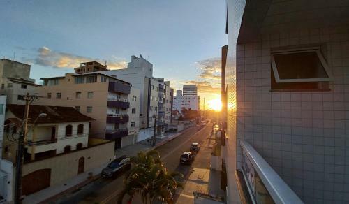 Lindo Apartamento A 370m Da Praia Do Morro, Pr�ximo � Av. Paris