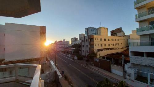 Lindo Apartamento A 370m Da Praia Do Morro, Pr�ximo � Av. Paris