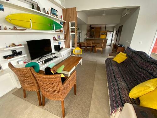 Casa Com Piscina E Spa Em Condominio A Beira Da Lagoa de Ibiraquera