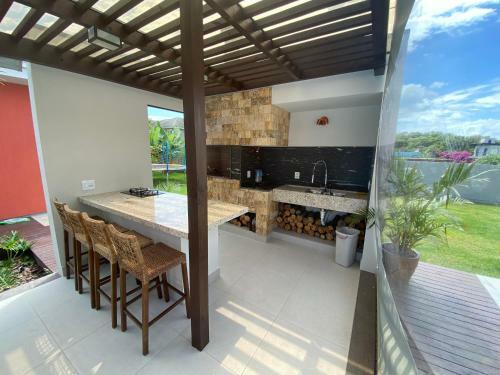 Casa Com Piscina E Spa Em Condominio A Beira Da Lagoa de Ibiraquera