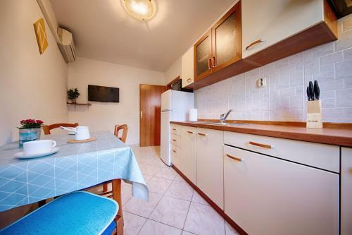 Apartments Marinkovic Komiza