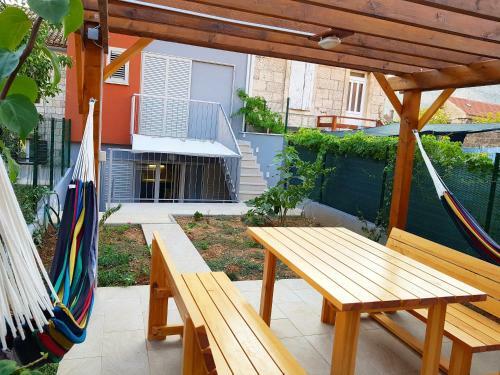 Apartamentos Villa Kala Komi?a