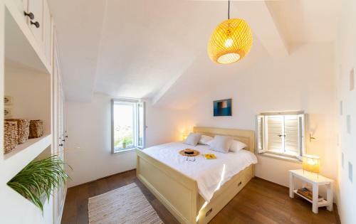 Golden Summerhouse