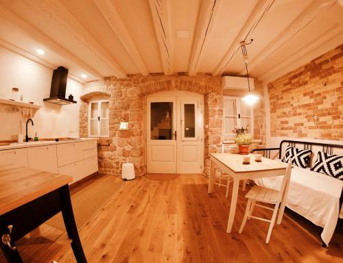 Apartamentos Tego's Stone House