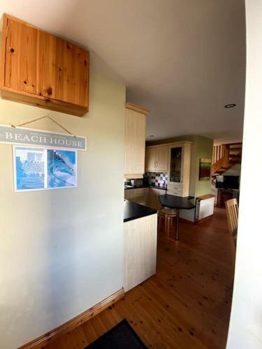 Cosy 3 Bed Cottage With A Indoor Fireplace!