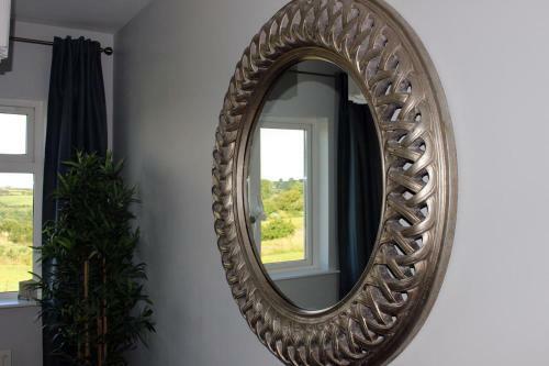 Follies Suites Ballyvoile