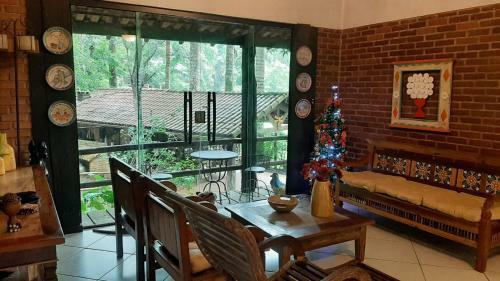 Linda Casa de Campo Em Penedo - Itatiaia, Rj