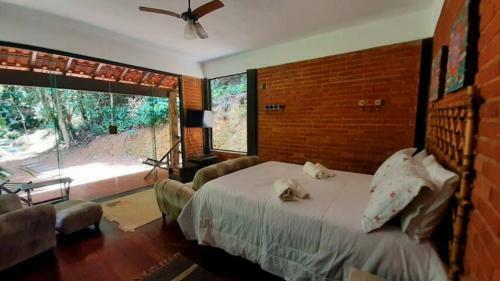 Linda Casa de Campo Em Penedo - Itatiaia, Rj