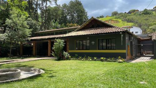Chal� Penedo Agrad�vel