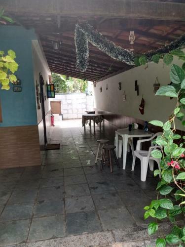 Casa De Praia Em Jacon� - Centro De Jacone - Com�rcios E Mercado!