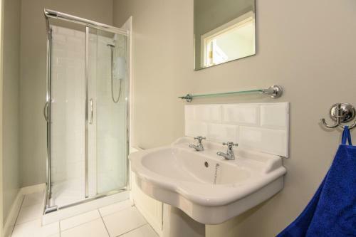 20 Village Square Glaslough