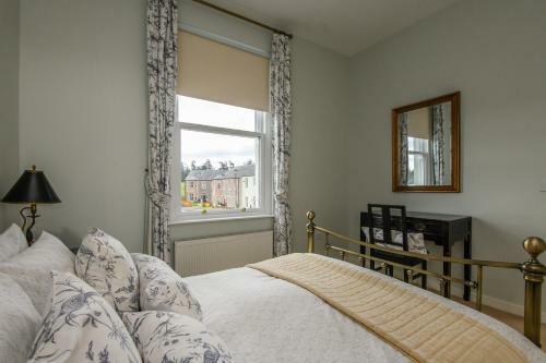 20 Village Square Glaslough