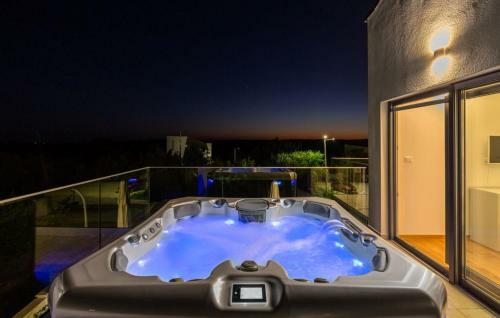 Villa Izabel With Hot Whirpool