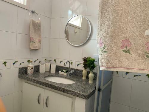 Casa Em Condom�nio 2 Su�tes