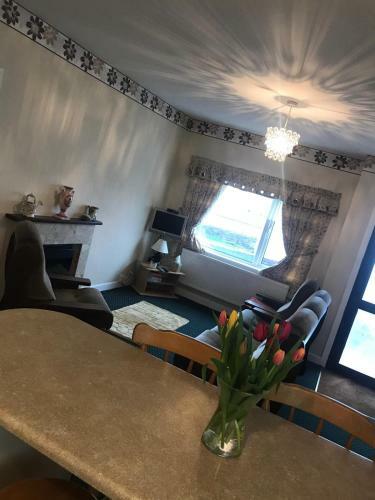 Cosy Keel Cottage