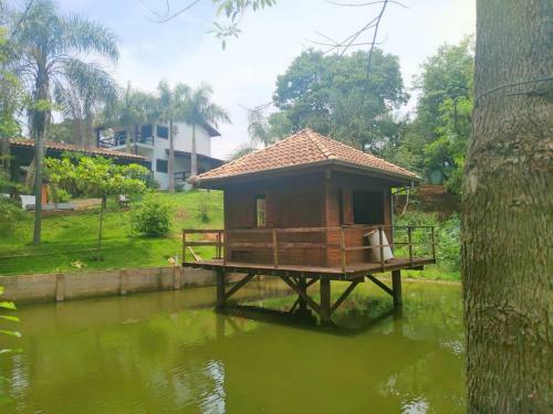 Ch�cara C/ 50 Mil Metros Lago+piscina