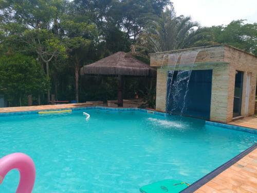 Ch�cara C/ 50 Mil Metros Lago+piscina
