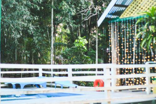 Hotel Caboclos House Eco-lodge