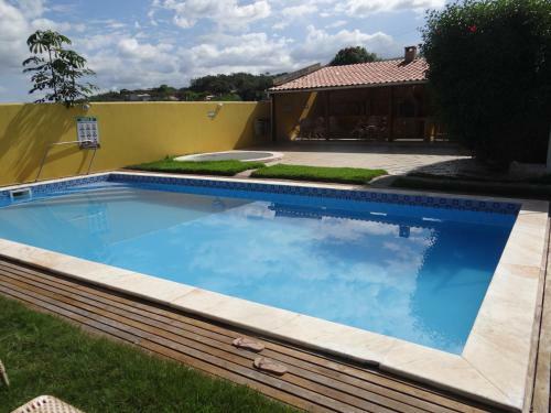 Casa Confort�vel Completa Em Condom�nio