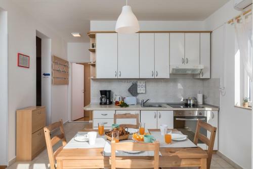 Apartment Nikol