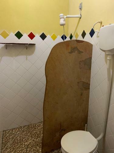 Casa Grande Equipada Para Seis Pessoas.