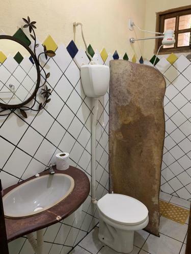 Casa Grande Equipada Para Seis Pessoas.