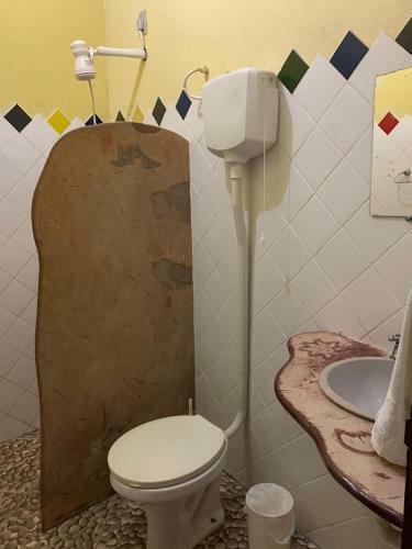 Casa Grande Equipada Para Seis Pessoas.
