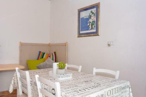 Hostal Apartment And Room Sveti Jakov