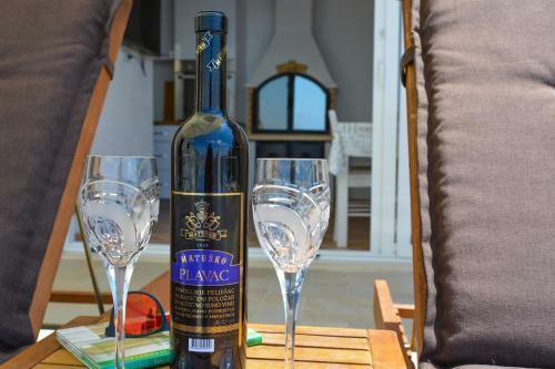 Hostal Apartment And Room Sveti Jakov