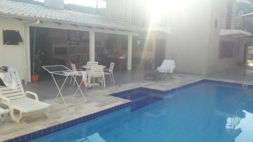 Casa Piscina Prainha Caiob� Guaratuba