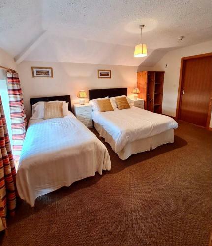 Hotel The Acres B&B