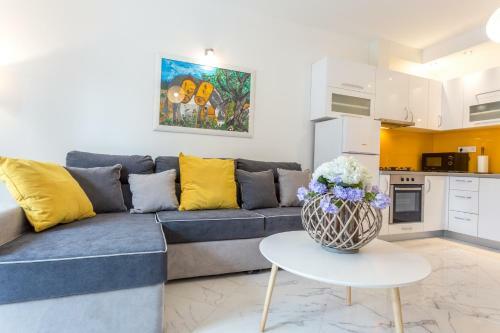 Apartamentos Villa Capitis In The Center