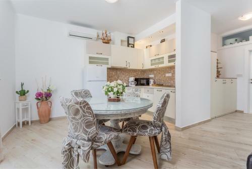Apartamentos Villa Capitis In The Center