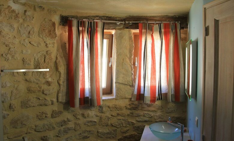 Hostal Hollyoaks Estate