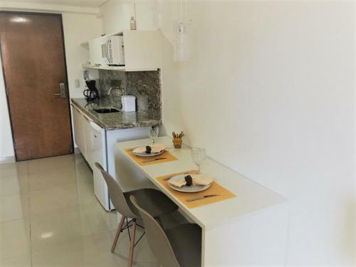 Apartamento Gold Flat - Praia de Cabo Branco - Jo�o Pessoa-pb
