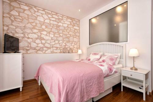 Apartment Tajan