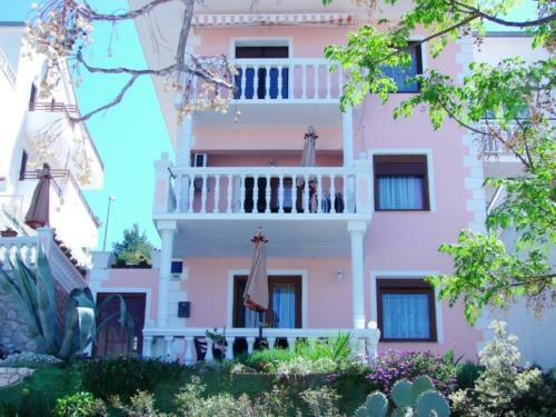 Hostal Apartmens ?piko 2