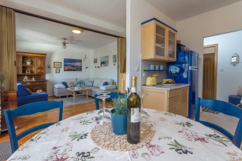 Apartamento So Hvar So Good! Spacious With Terrace