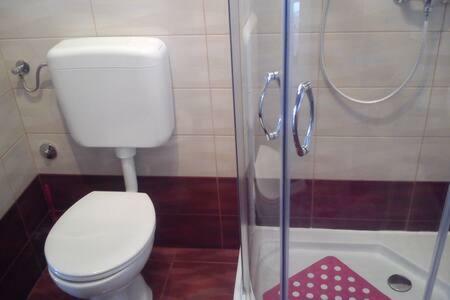 Studio Apartman Eni