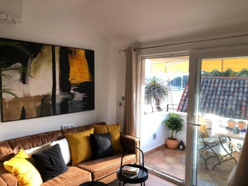 Apartamentos Azamara Old Town Residence