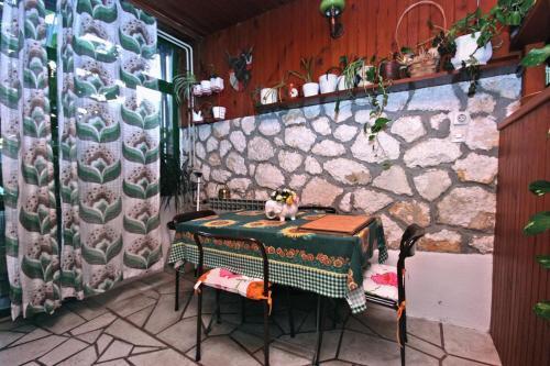 Apartments With Wifi Hvar - 5690