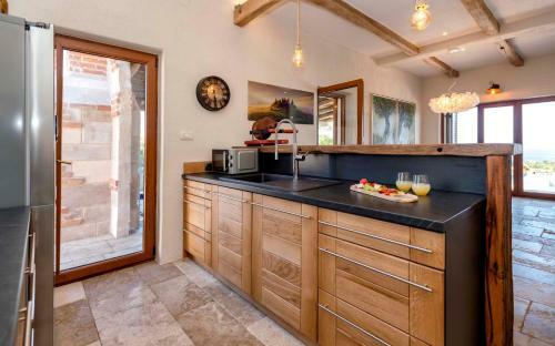 Luxury Villa Galapagos Hvar Town