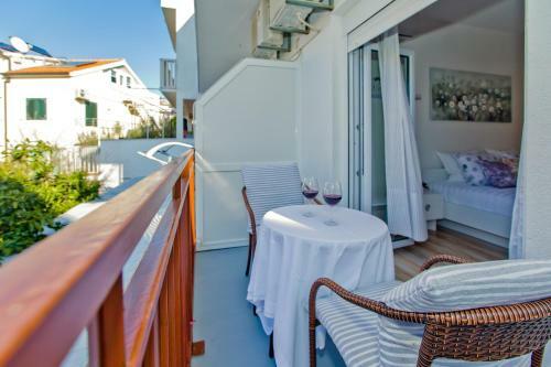 Apartments Ana II