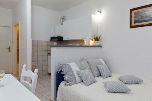 Apartments Ana II