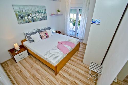 Apartments Ana II